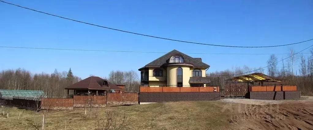 Дом в Новгородская область, Батецкий муниципальный округ, д. Городня ... - Фото 1