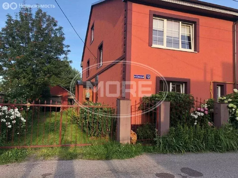 Дом в Калининград, Клинская улица (160 м) - Фото 1