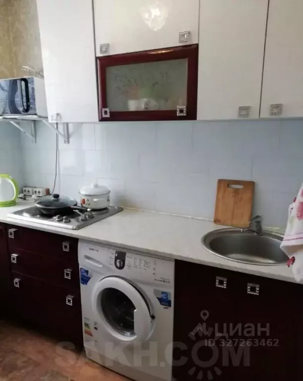 1-к кв. Сахалинская область, Южно-Сахалинск Амурская ул., 100 (33.0 м) - Фото 2