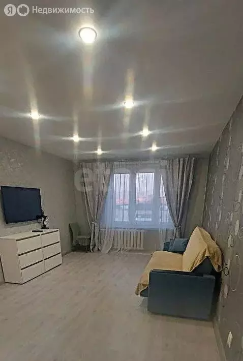 2-комнатная квартира: Белгород, улица Макаренко, 38 (63 м) - Фото 0