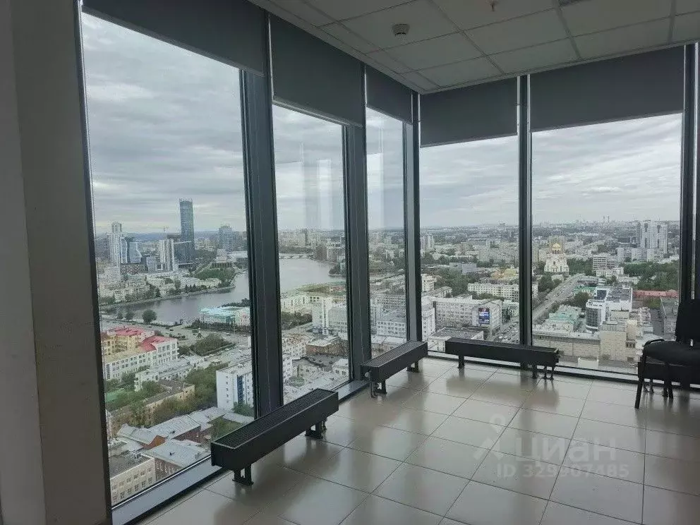 Офис в Свердловская область, Екатеринбург ул. Малышева, 51 (116 м) - Фото 1