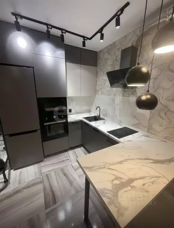 1-к кв. Ханты-Мансийский АО, Сургут ул. Ивана Захарова, 5 (45.0 м) - Фото 1