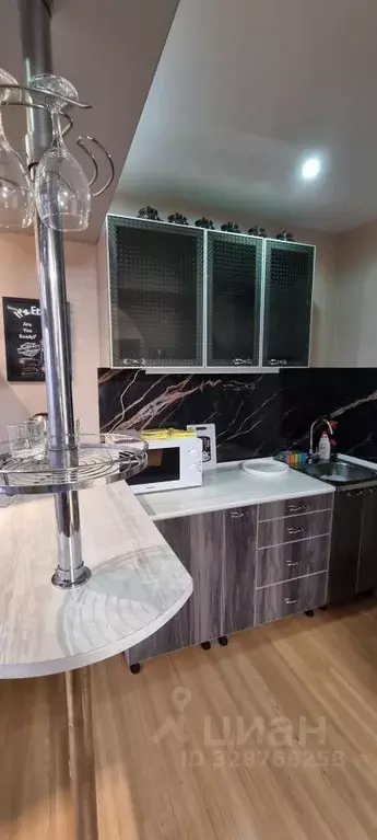 2-к кв. Приморский край, Владивосток 71-й мкр, ул. Ватутина, 4А (56.5 ... - Фото 1