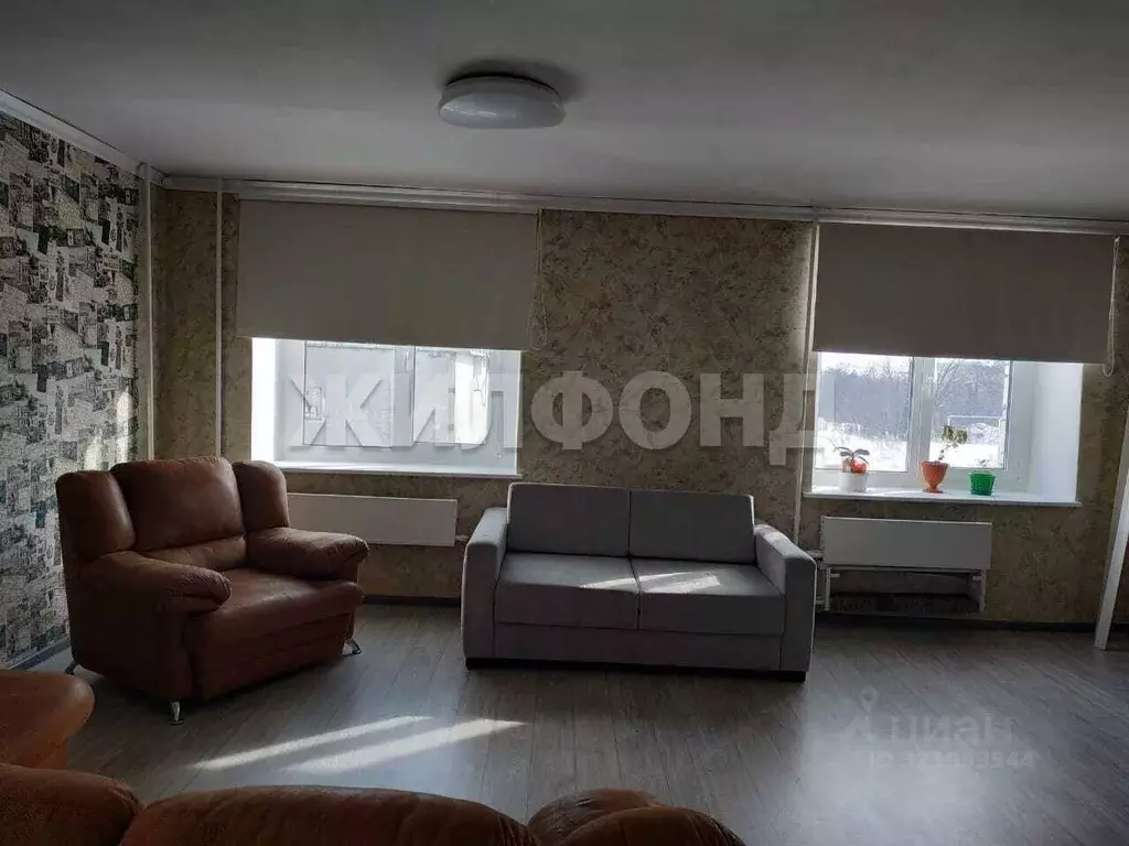 3-к кв. Новосибирская область, Искитимский район, Линево городское ... - Фото 1