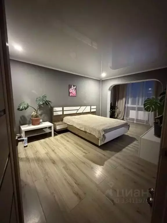 3-к кв. Крым, Черноморское пгт ул. Димитрова, 10Б (70.0 м) - Фото 1