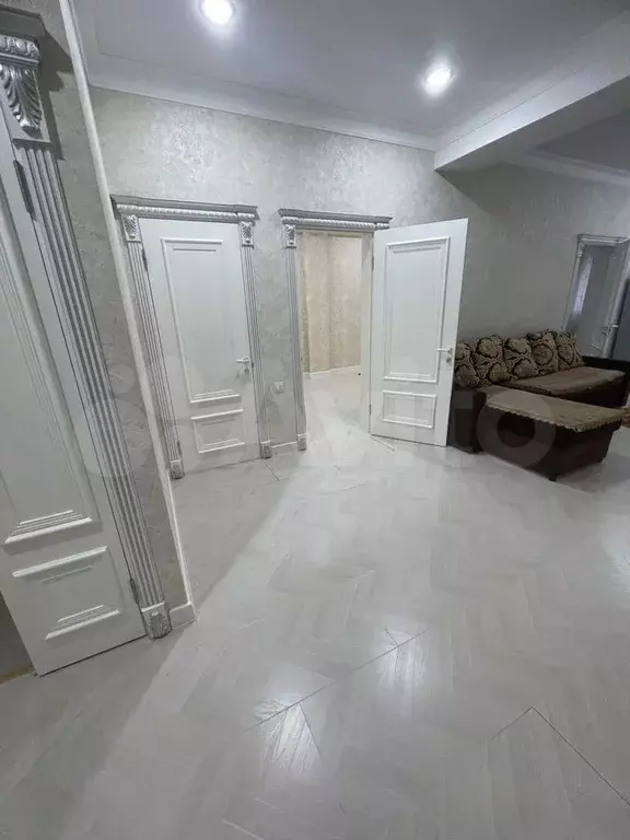 3-к. квартира, 80 м, 3/10 эт. - Фото 0