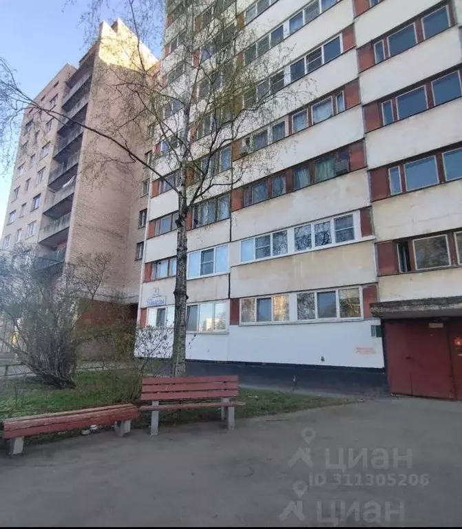 Комната Санкт-Петербург ул. Тамбасова, 4К2 - Фото 1