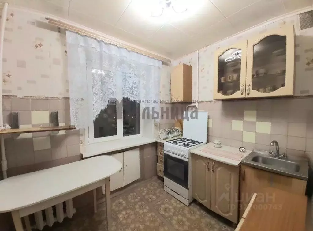 2-к кв. Волгоградская область, Волгоград ул. Академика Богомольца, 1 ... - Фото 0