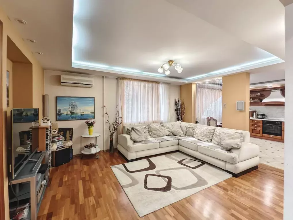 3-к кв. Тюменская область, Тюмень ул. Ватутина, 79к1 (100.7 м) - Фото 1