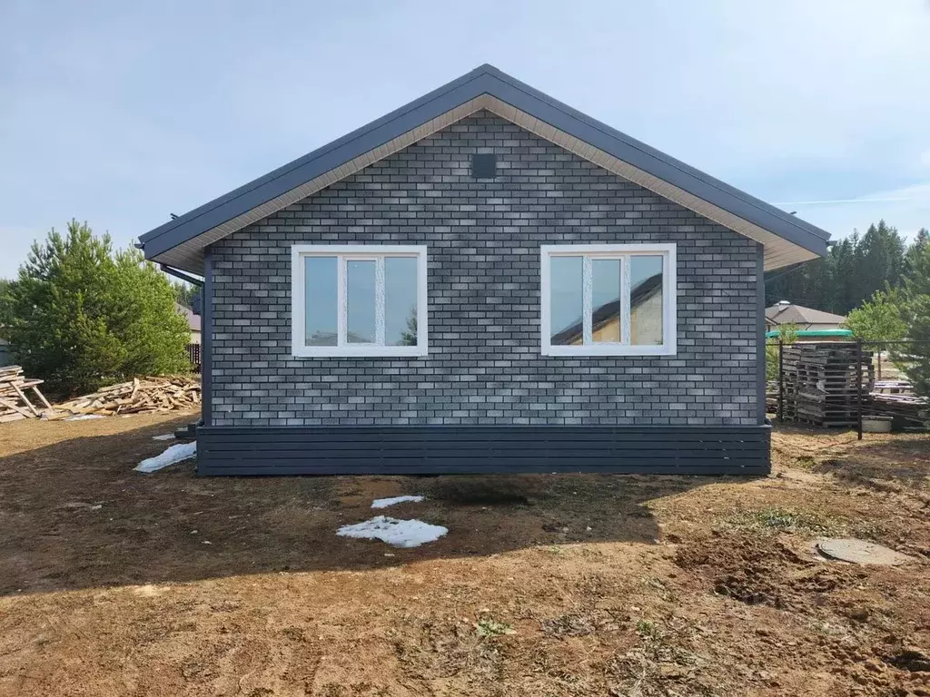 Дом в Кировская область, Слободской район, д. Шихово  (80 м) - Фото 1