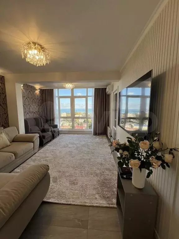 2-к. квартира, 70 м, 14/25 эт. - Фото 0