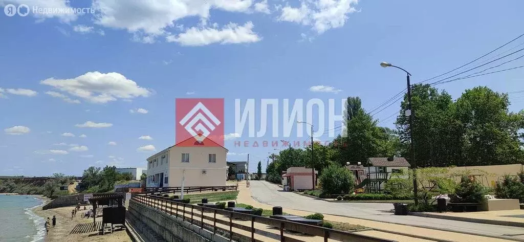 Участок в село Угловое, улица Комарова (8 м) - Фото 0