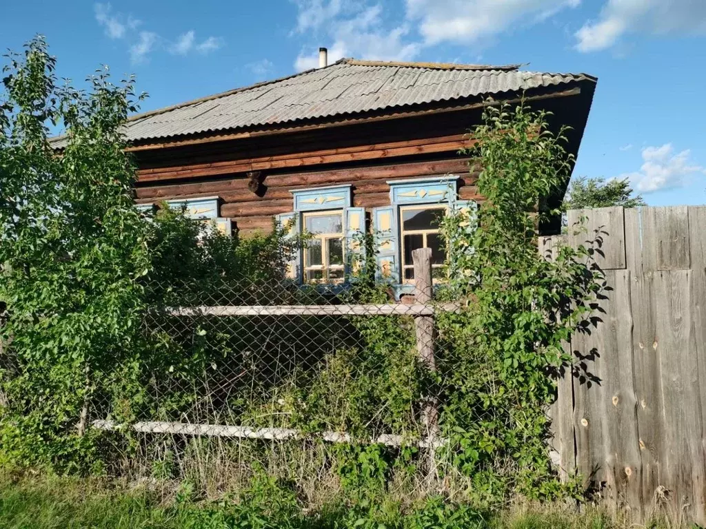 Дом в Курганская область, Юргамышский муниципальный округ, с. Чинеево ... - Фото 0