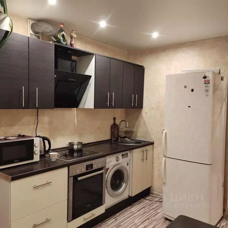 1-к кв. Тюменская область, Тюмень Малая Боровская ул., 5 (33.3 м) - Фото 0