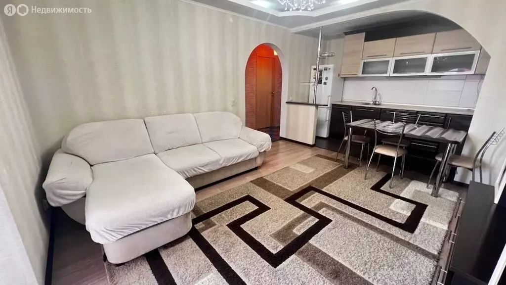 3-комнатная квартира: Сыктывкар, улица Свободы, 21 (72 м) - Фото 1