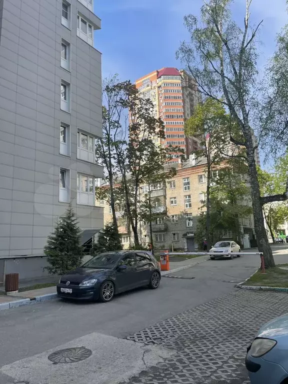 Комната 42 м в 1-к., 3/9 эт. - Фото 1