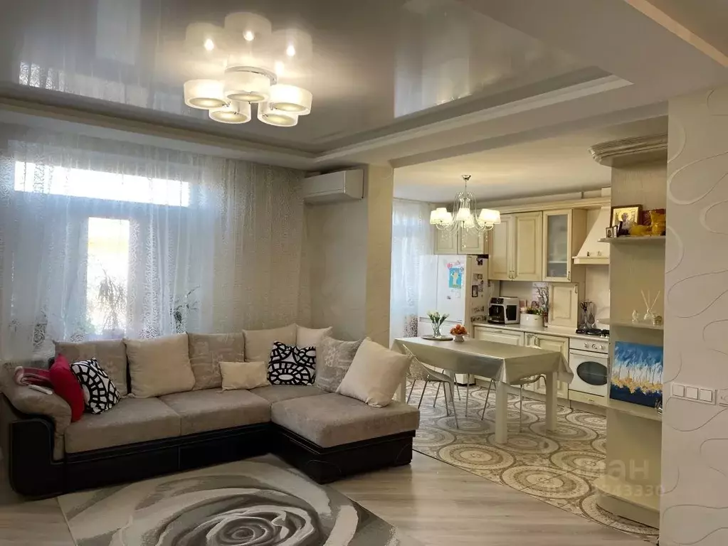 4-к кв. Омская область, Омск просп. Комарова, 15 (94.1 м) - Фото 1