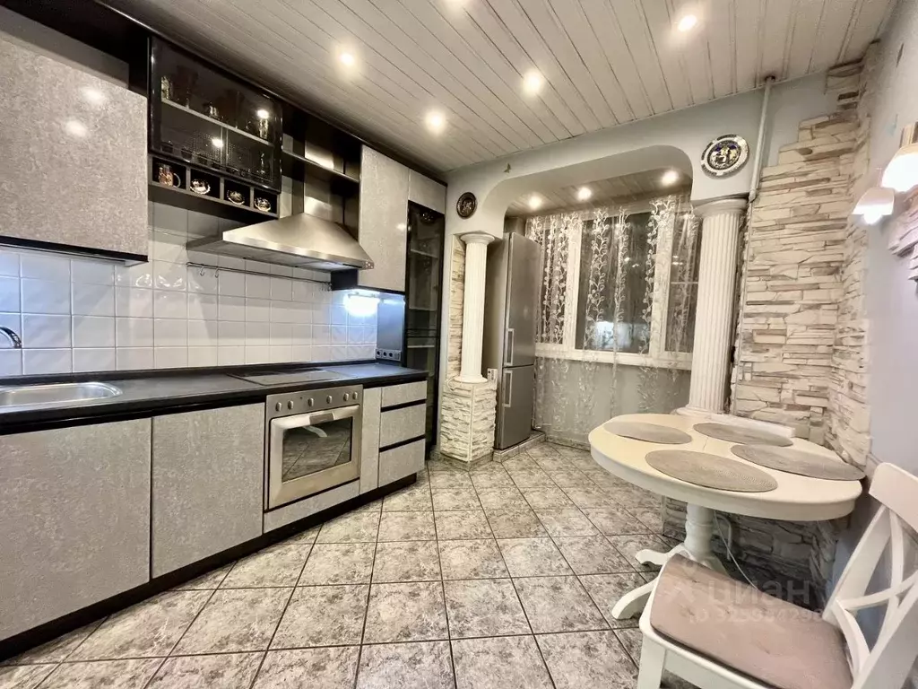 2-к кв. Москва ул. Молостовых, 9к2 (55.0 м) - Фото 1