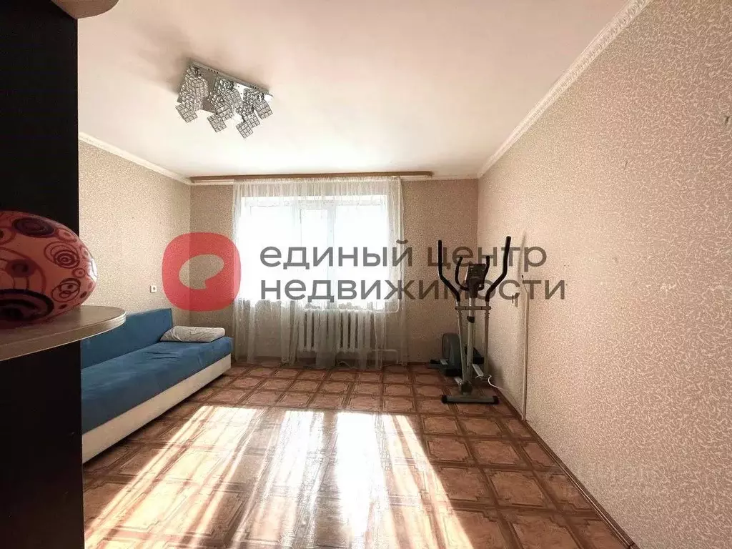 2-к кв. Тюменская область, Тюмень Широтная ул., 105 (43.0 м) - Фото 0