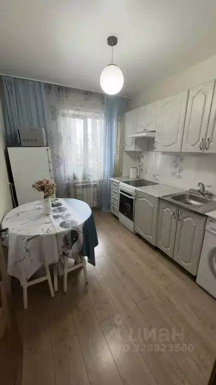 2-к кв. Бурятия, Улан-Удэ ул. Радикальцева, 4 (48.0 м) - Фото 1