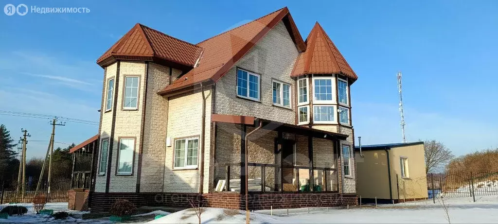 Дом в Янтарный городской округ, посёлок Синявино (151 м) - Фото 1