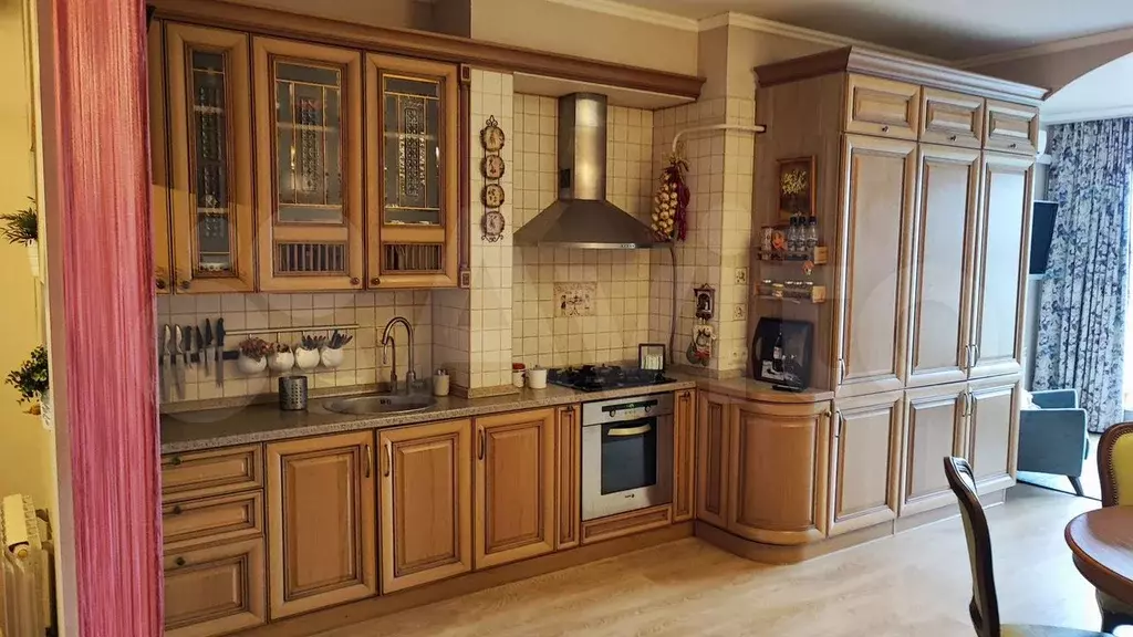 3-к. квартира, 110 м, 5/6 эт. - Фото 0