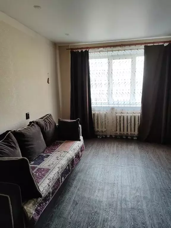1-к кв. Ленинградская область, Тихвин ул. Связи, 6 (37.0 м) - Фото 0