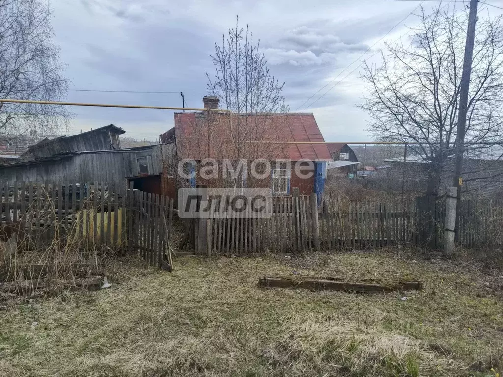 Дом в Свердловская область, Серов ул. Декабристов (17 м) - Фото 0