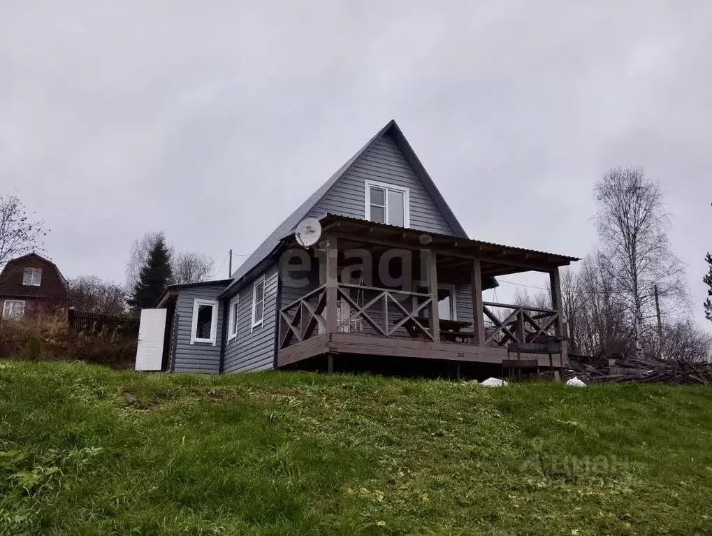 Дом в Ленинградская область, Подпорожское городское поселение, д. ... - Фото 1