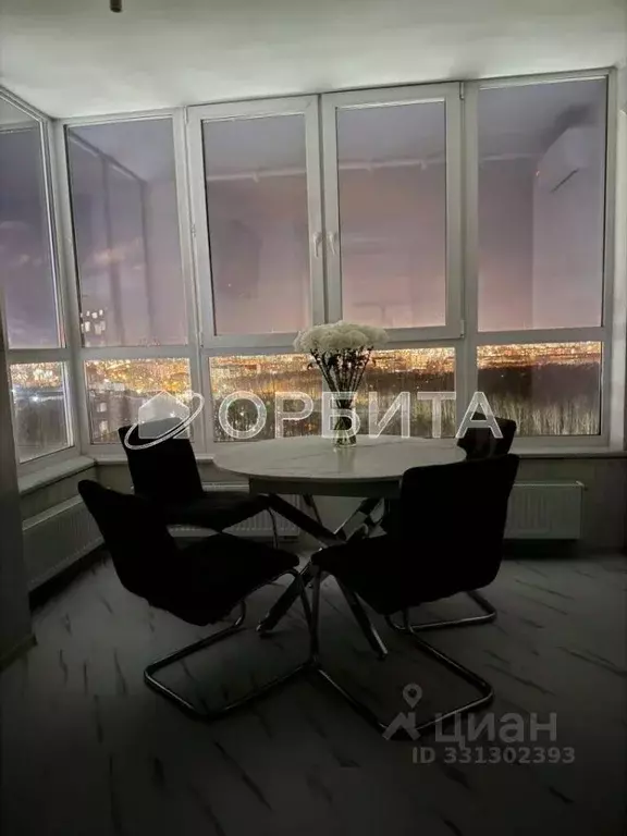 3-к кв. Тюменская область, Тюмень ул. Мельникайте, 2к13 (79.3 м) - Фото 1