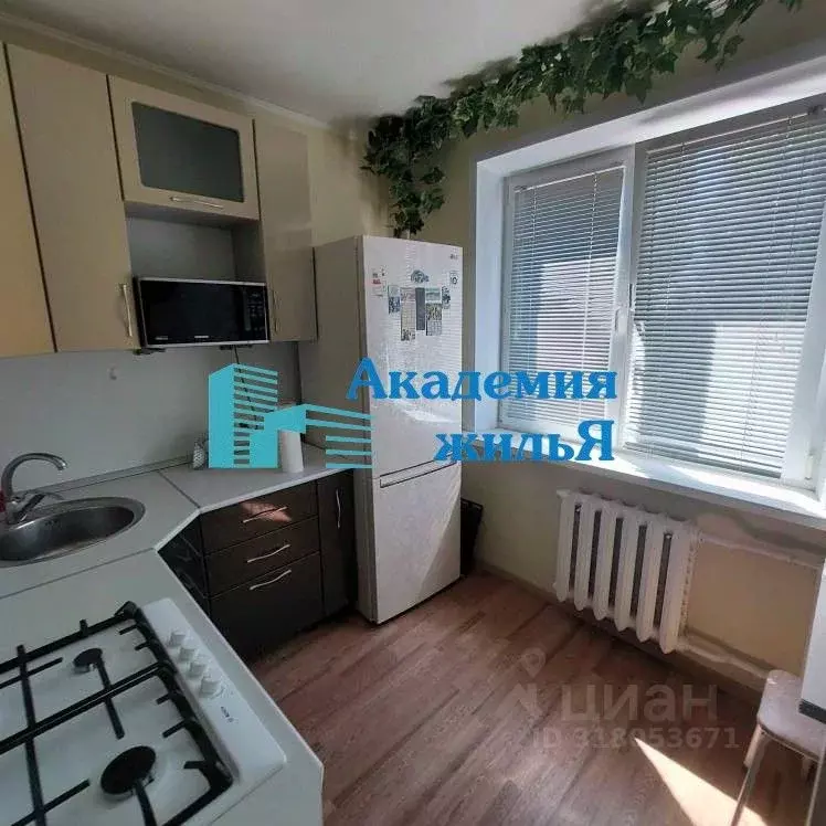 1-к кв. Саратовская область, Балаково ул. 30 лет Победы, 4а (28.5 м) - Фото 0