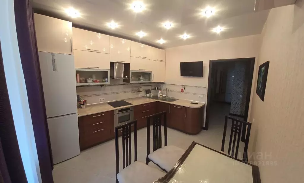 3-к кв. Новосибирская область, Кольцово рп ул. Молодежная, 8 (82.3 м) - Фото 1