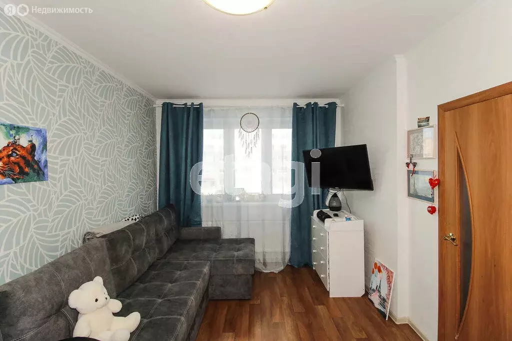 1-комнатная квартира: Тюмень, улица Бакинских Комиссаров, 3 (32.9 м) - Фото 2