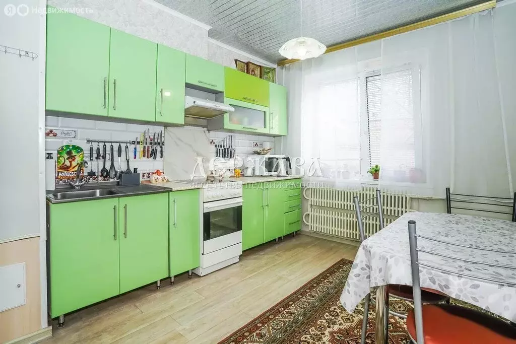 3-комнатная квартира: Старый Оскол, микрорайон Королёва, 1 (63 м) - Фото 1