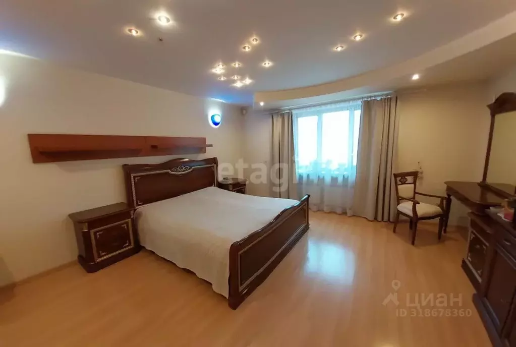 5-к кв. Свердловская область, Екатеринбург ул. Мичурина, 239 (176.0 м) - Фото 1