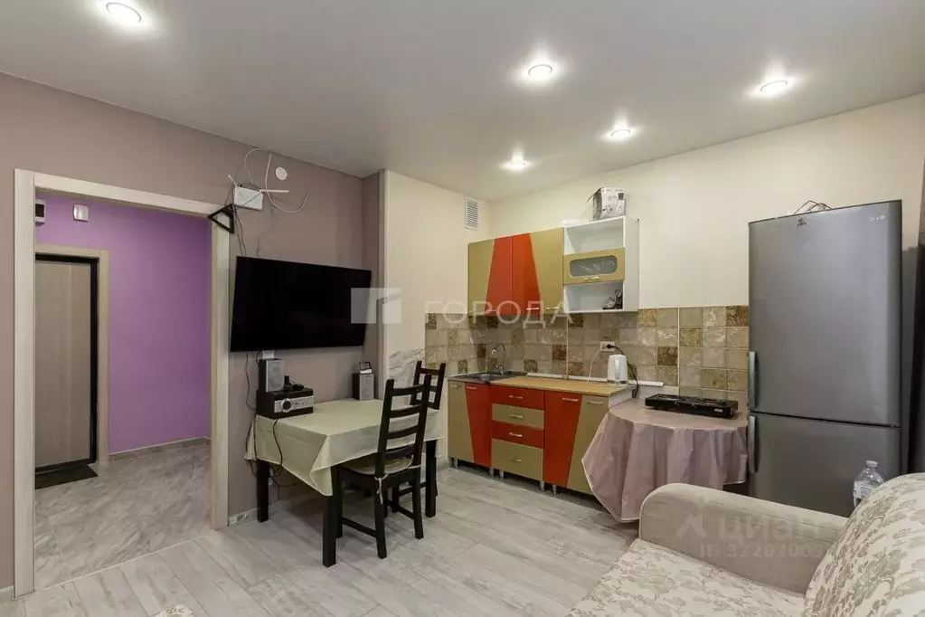 Студия Алтайский край, Барнаул ул. Имени В.Т. Христенко, 7 (26.1 м) - Фото 1