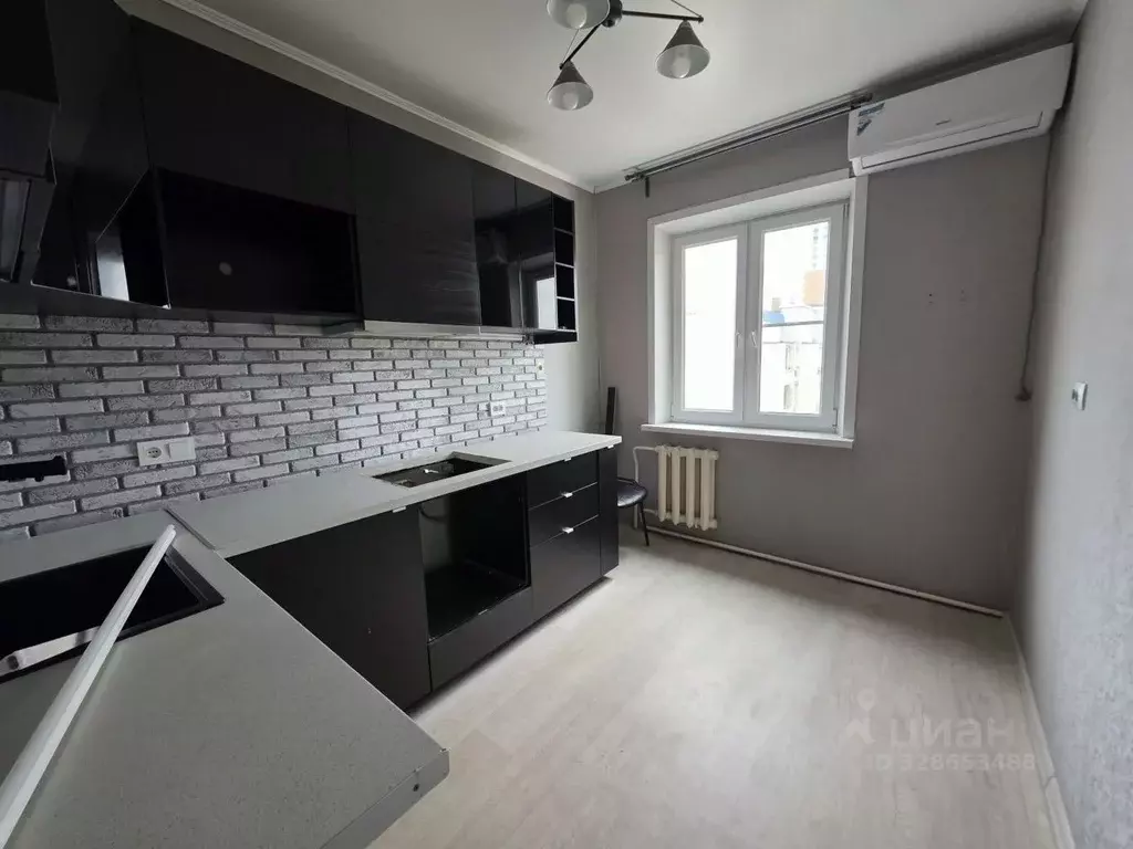 3-к кв. Астраханская область, Астрахань ул. Куликова, 62к1 (71.2 м) - Фото 2