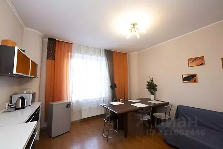 3-к кв. Тюменская область, Тюмень ул. 50 лет ВЛКСМ, 13к3 (120.0 м) - Фото 0