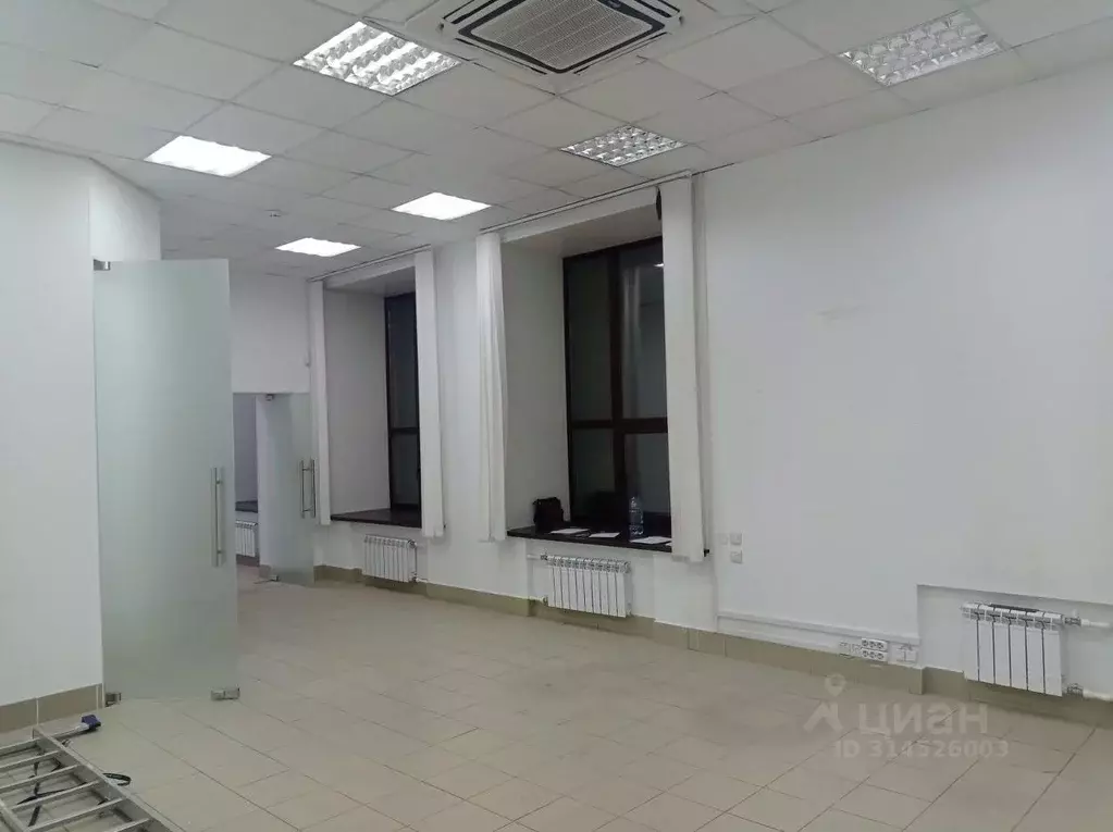 Торговая площадь в Ярославская область, Ярославль ул. Большая ... - Фото 0