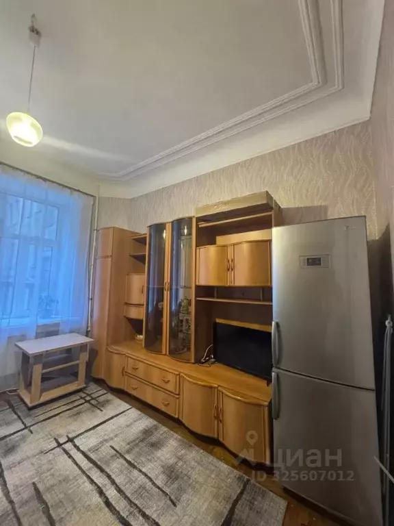 Комната Санкт-Петербург просп. Большой Васильевского острова, 56 - Фото 2