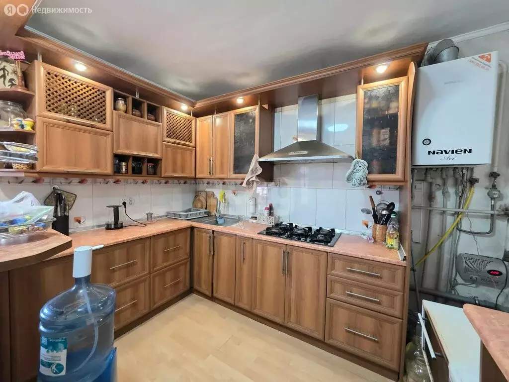 4-комнатная квартира: Симферополь, улица Ефремова, 23 (73.3 м) - Фото 0