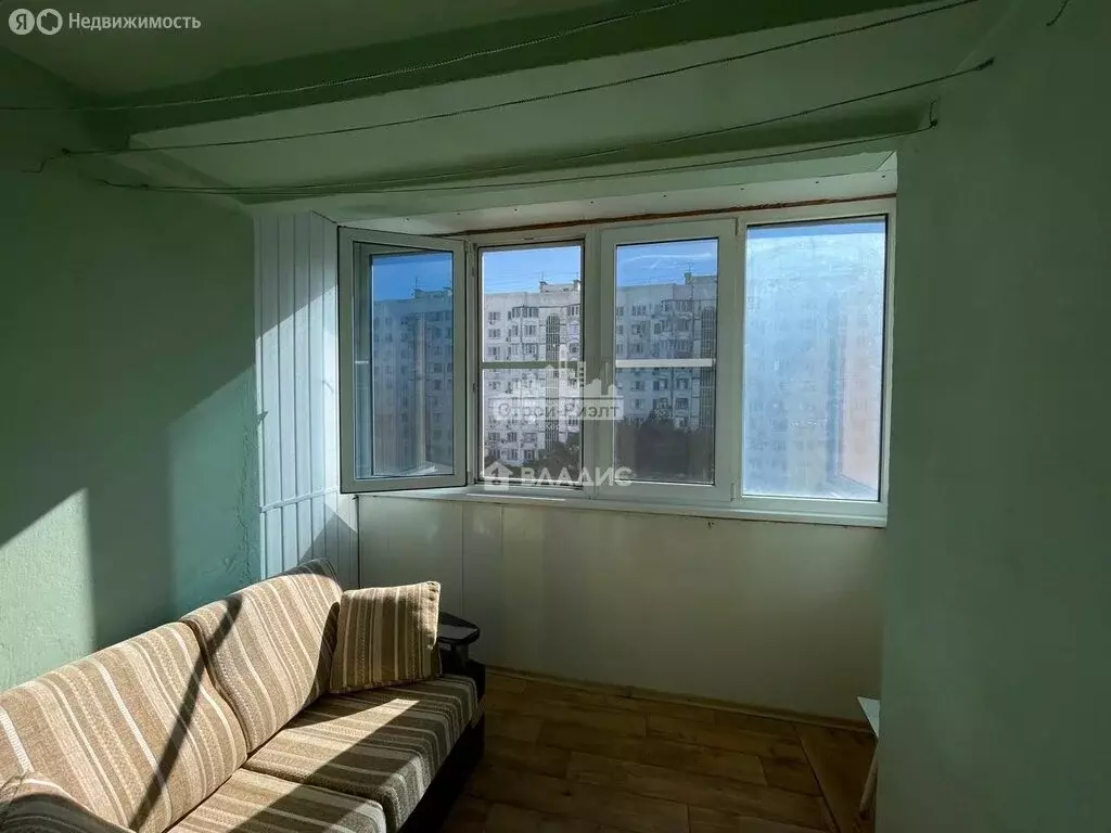 3-комнатная квартира: Керчь, улица Будённого, 31 (72 м) - Фото 0