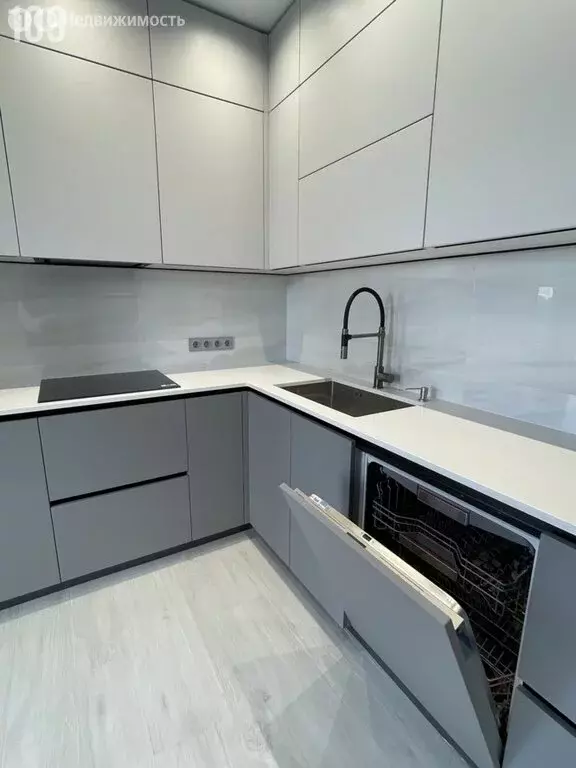3-комнатная квартира: Тула, проспект Ленина, 93 (80 м) - Фото 1