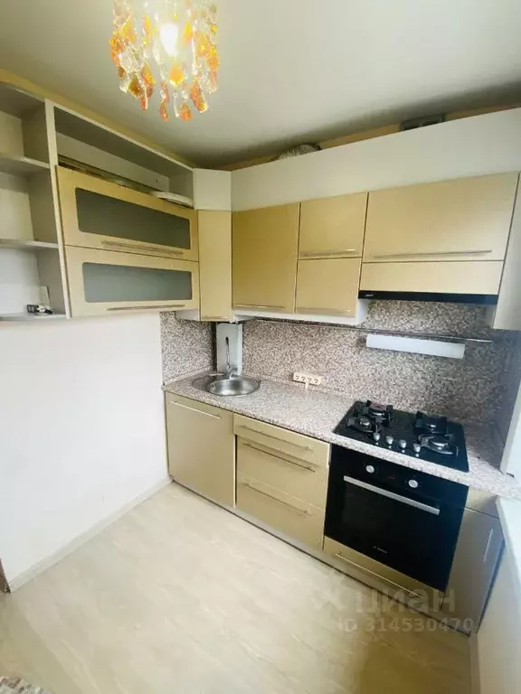 2-к кв. Новгородская область, Великий Новгород Октябрьская ул., 8 ... - Фото 0