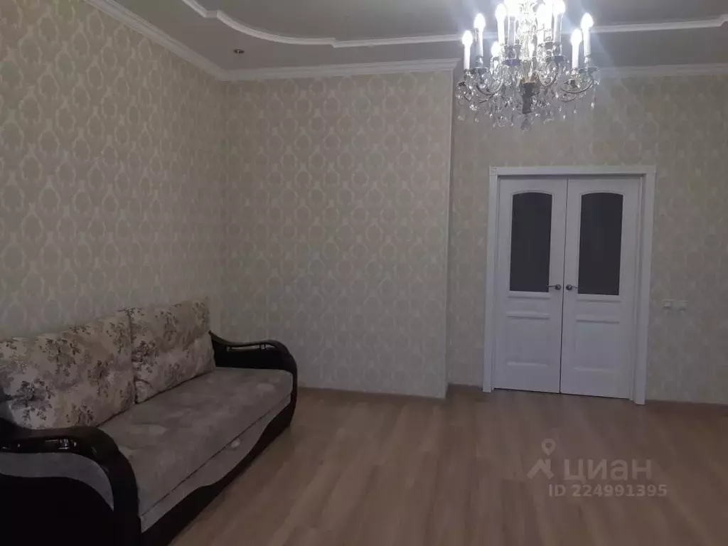 2-к кв. Оренбургская область, Оренбург ул. Красная Площадь, 1/9 (85.0 ... - Фото 2