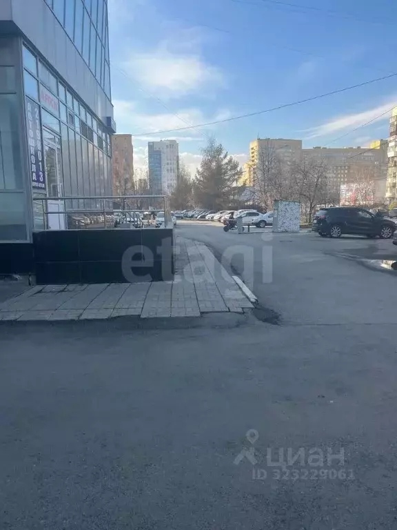 Офис в Свердловская область, Екатеринбург ул. Крауля, 9А (50 м) - Фото 1