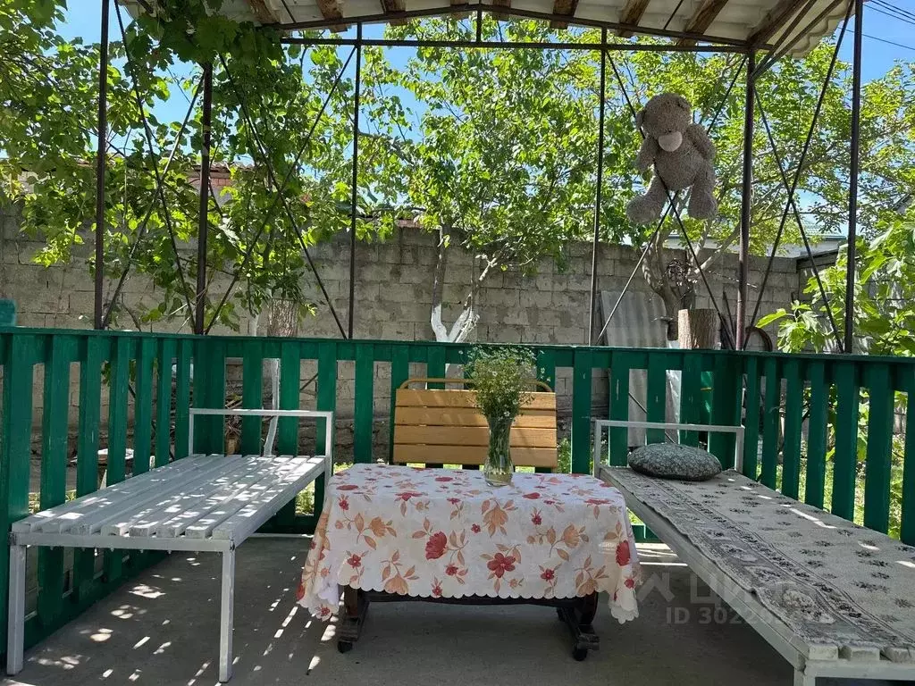 Дом в Дагестан, Каспийск Дружба СНТ, ул. Вишневая, 12 (100 м) - Фото 1