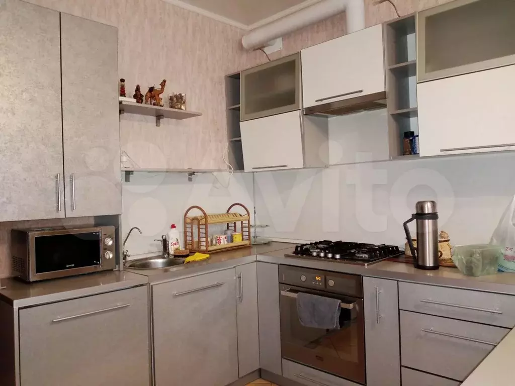 2-к. квартира, 60 м, 4/9 эт. - Фото 0