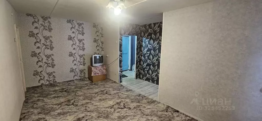 2-к кв. Свердловская область, Среднеуральск ул. Кирова, 19А (42.0 м) - Фото 1