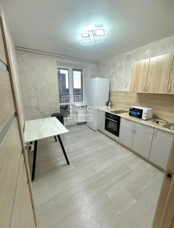 1-к. квартира, 32 м, 8/10 эт. - Фото 0